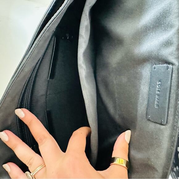 COLE HAAN Black Leather Warner Briefcase Travel Bag Zipper Pocket Laptop Case - Picture 10 of 16